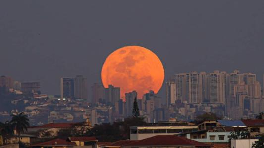 O evento acontece na noite desta terça-feira (1º)