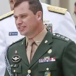 Presidente da CPMI do 8/1 pede que STF rejeite pedido de Mauro Cid para não depor