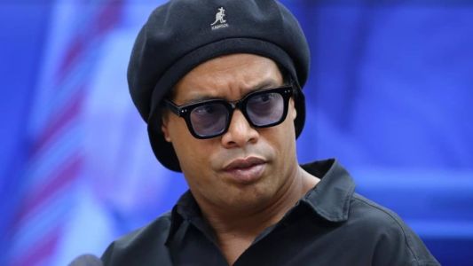 O ex-atacante Ronaldinho Gaúcho teve o pedido de indiciamento aprovado em relatório da CPI das Pirâmides Financeiras