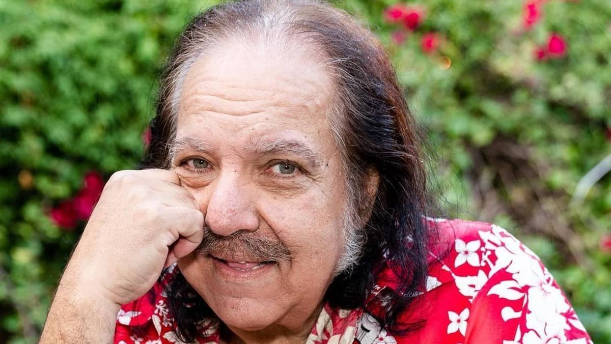 Ator pornô não será julgado por estupro por sofrer demência