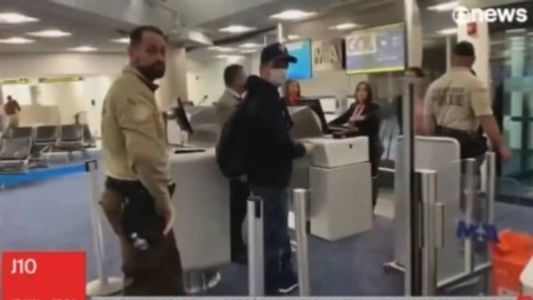 O ex-ministro Anderson Torres foi visto embarcando para o Brasil no aeroporto de Miami