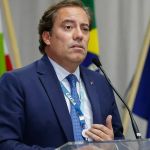Caixa vai pedir ressarcimento de R$ 10 milhões a ex-presidente acusado de assédio