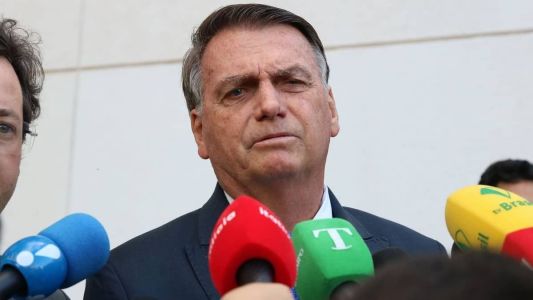 O ex-presidente Jair Bolsonaro e oito generais são alvo de pedido de indiciamento no relatório da CPMI do 8 de janeiro