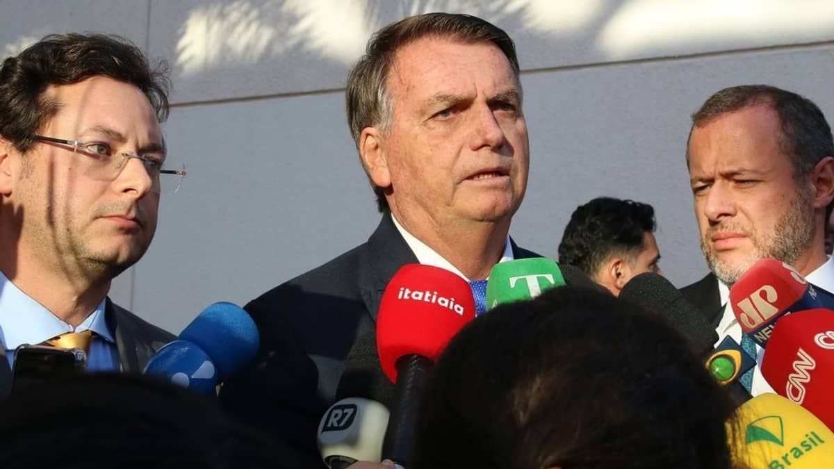 Bolsonaro é intimado pela Polícia Federal para depor sobre empresários que discutiram golpe