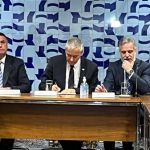 Embaixador de Israel nega que tenha convidado Bolsonaro para evento na Câmara dos Deputados