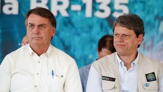 O ex-presidente, Jair Bolsonaro (PL), e o atual governador de São Paulo, Tarcísio de Freitas (PL)