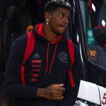 Goleiro do Flamengo publica mensagem após morte de ex-zagueiro do Vasco