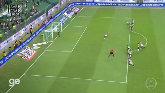 O goleiro Matheus Cavichioli defendeu a cobrança do atacante Hulk