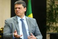 Tarcísio cancela agendas de campanha devido a temporal em SP