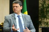 Tarcísio cancela agendas de campanha devido a temporal em SP