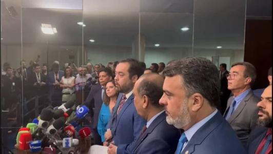 O governador do Rio de Janeiro, Cláudio Castro (PL), concedeu entrevista coletiva nesta quarta-feira (25) após reunião com o presidente do Congresso Nacional, Rodrigo Pacheco (PSD-MG)