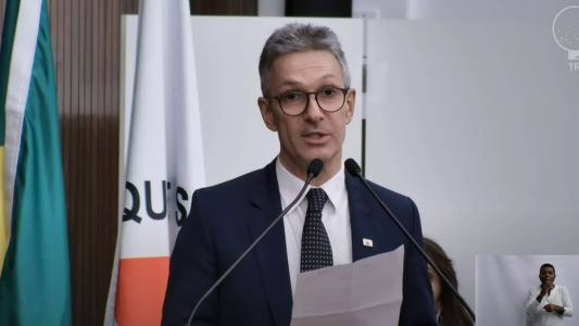 O governador Romeu Zema (Novo) participou de evento no TRE na noite desta quinta-feira (15)