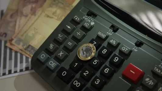 O Governo Federal alertou que o mês de dezembro será o último para que a população possa renegociar dívidas com até 90% de desconto, por meio do Desenrola Brasil