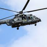 Duas pessoas morrem após helicóptero da Marinha cair durante pouso de emergência