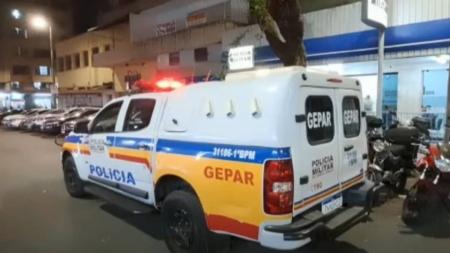 O homem, de 41 anos, foi preso neste sábado (17)