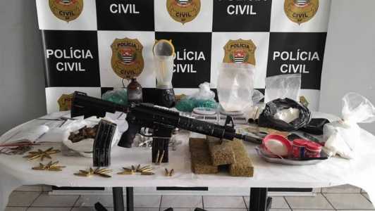 O homem é de ser o principal distribuidor de drogas da cidade de São Vicente, litoral sul de SP.