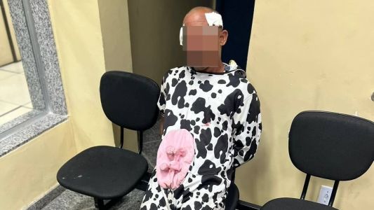O homem foi agredidos por populares e precisou de atendimento
