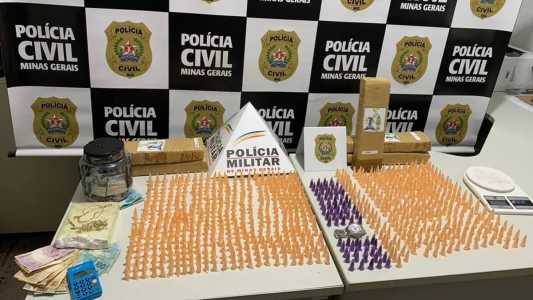 O homem foi alvo de mandados de busca e apreensão e de prisão