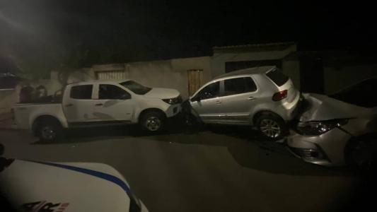 O homem foi atingido com vários disparos e morreu no local