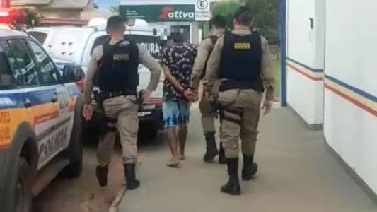 O homem foi encaminhado à delegacia