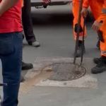 Vídeo: homem entra em córrego para fugir de ameaça, fica preso em bueiro e é resgatado pelos Bombeiros em Minas