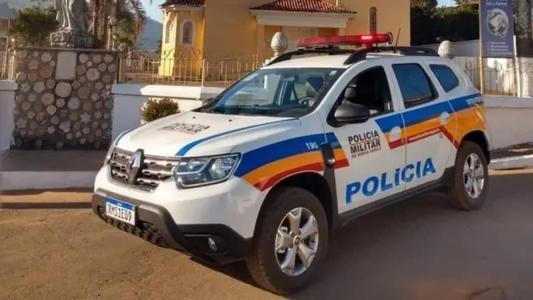 O homem foi encontrado caminhando pela cidade e confessou o crime