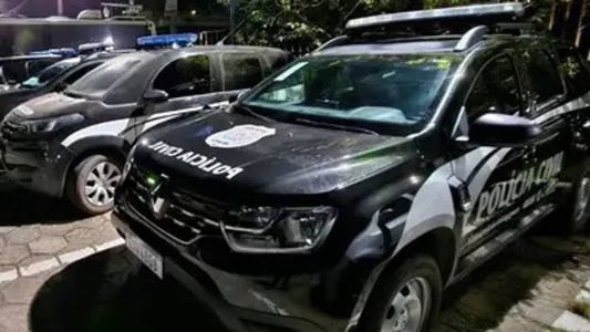 O homem foi preso em flagrante neste domingo (11)