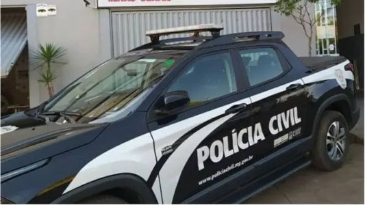 O homem fugiu do local após esfaquear o irmão