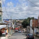 Homem é morto com tiros na cabeça enquanto bebia em bar em Contagem 