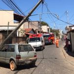 Motorista passa mal enquanto dirige e bate em poste de eletricidade em Minas