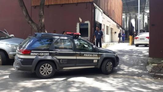 O homem tentou fugir do local, mas foi preso horas depois