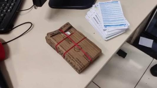 O homem vendeu uma caixinha vazia à vítima