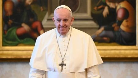 O hospital Gemelli é o centro médico onde o papa João Paulo II também foi hospitalizado em várias ocasiões e teve um tumor benigno no cólon removido em 1992.