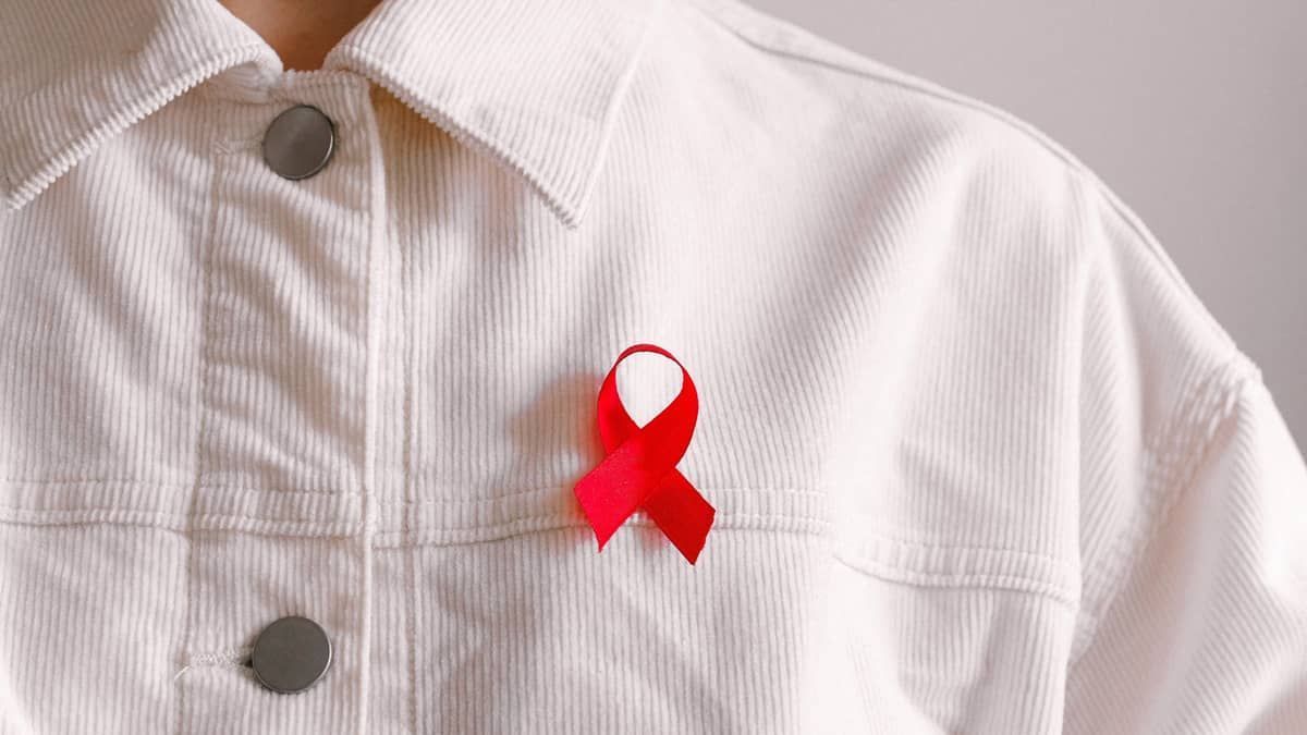 Aids: descoberta do vírus causador completa 40 anos