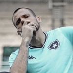 Diego Cavalieri anuncia aposentadoria e cogita carreira no rap: 'Universo que me achei'