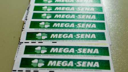 O jogo simples, com seis dezenas marcadas, custa R$ 5