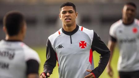 O jovem meia Cauan Barros, de 19 anos, do Vasco