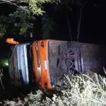 Acidente com ônibus RJ-BH: passageiro de 21 anos tem morte confirmada