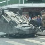 Vídeo: estudante capota veículo e provoca confusão generalizada em BH