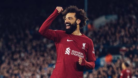 O Liverpool de Mo Salah entra em campo neste sábado (22) pela Premier League
