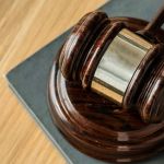 Justiça absolve empresa de pagar indenização para funcionária que caiu de bicicleta 