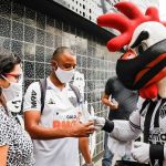 Mascote do Atlético perpetua há 18 anos com mesma roupagem e papel social