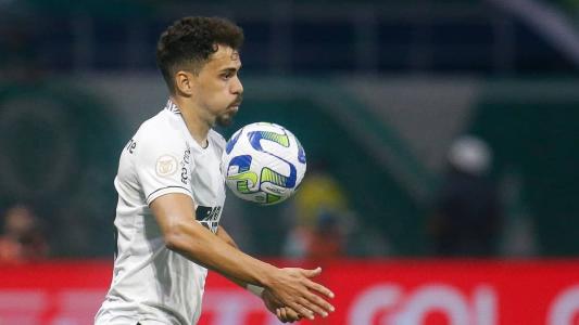 O meia Eduardo em ação pelo Botafogo, no Allianz Parque, contra o Palmeiras