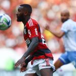 Gerson responde sobre saída de Sampaoli do Flamengo: 'Quem sou eu para falar?'