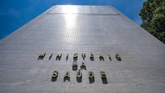 O Ministério da Saúde divulgou um estudo que detalhou que pardos e negros respondem por mais da metade das ocorrências de aids desde 2015