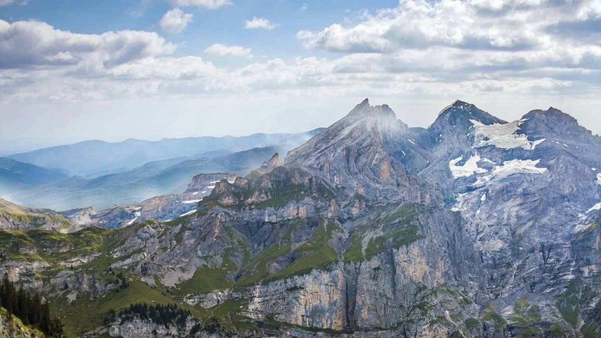 Grupo de montanhistas holandeses é encontrado morto na Suíça