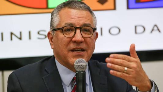 O ministro Alexandre Padilha