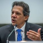 Governo não apresenta emenda alterando a meta fiscal de déficit zero, e Haddad lista prioridades da agenda econômica no Congresso