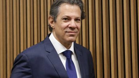 O ministro da Fazenda, Fernando Haddad, afirmou nesta terça-feira (24) que os governadores terão uma boa surpresa com o relatório da Reforma Tributária