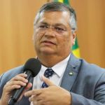 Dino lamenta morte de menina de 3 anos, baleada em ação da PRF, no Rio